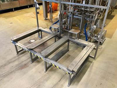 Overview picture of mettler toledo weighing station